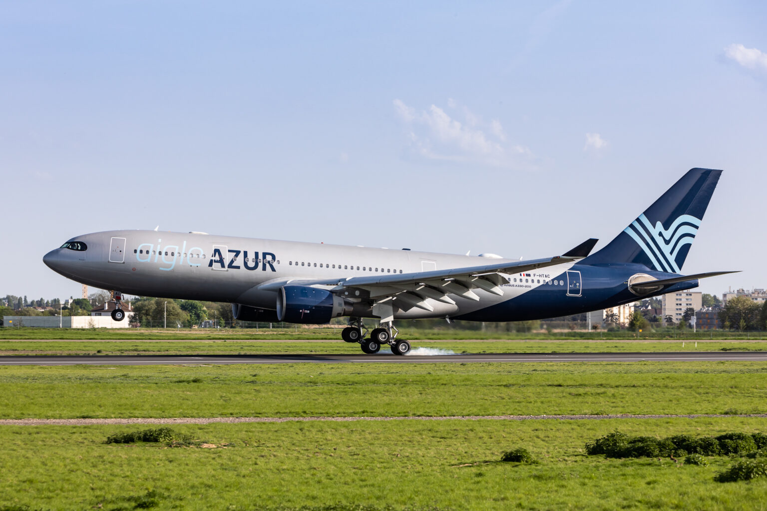 Transport Aérien: Aigle Azur accélère en long-courrier et optimise son réseau