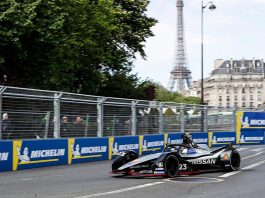 Formule E Robin Frijns remporte le E-Prix de Paris