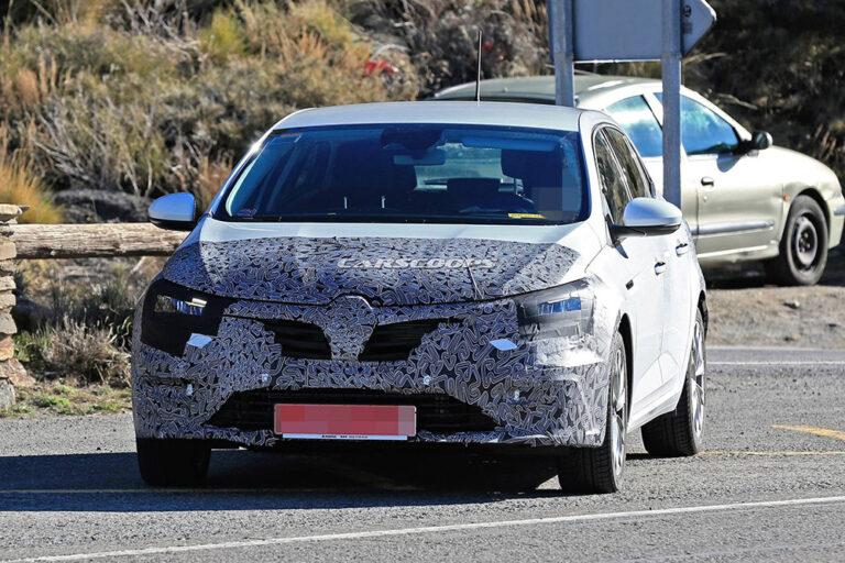 Spy Shots : Nouvelle Renault Megane facelift repérée dans le sud de l’Espagne Nouvelle Renault Megane
