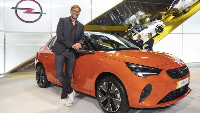 2019-IAA-Frankfurt-Juergen-Klopp-Opel-Corsa-e