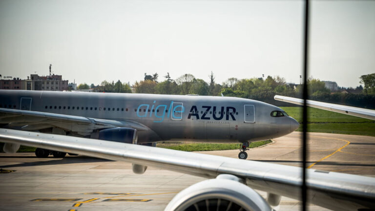 Aigle azur