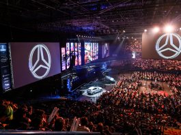 Mercedes-Benz et l'e-sport : écoutez l'interview-podcast de Bettina Fetzer, Vice-Présidente Marketing Cars