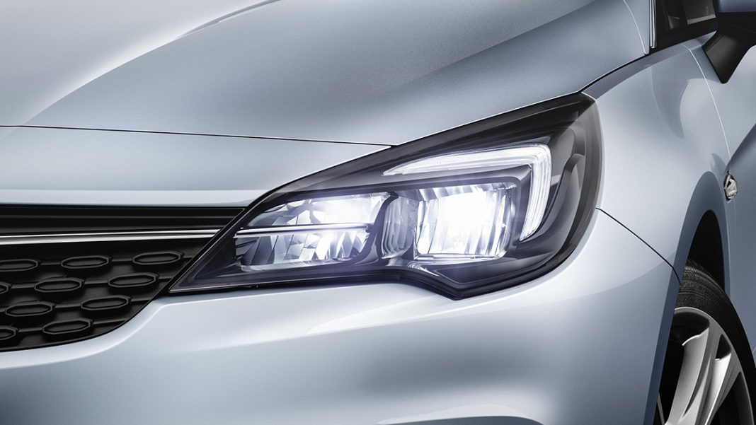 LED headlights of the new Astra