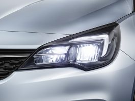 LED headlights of the new Astra