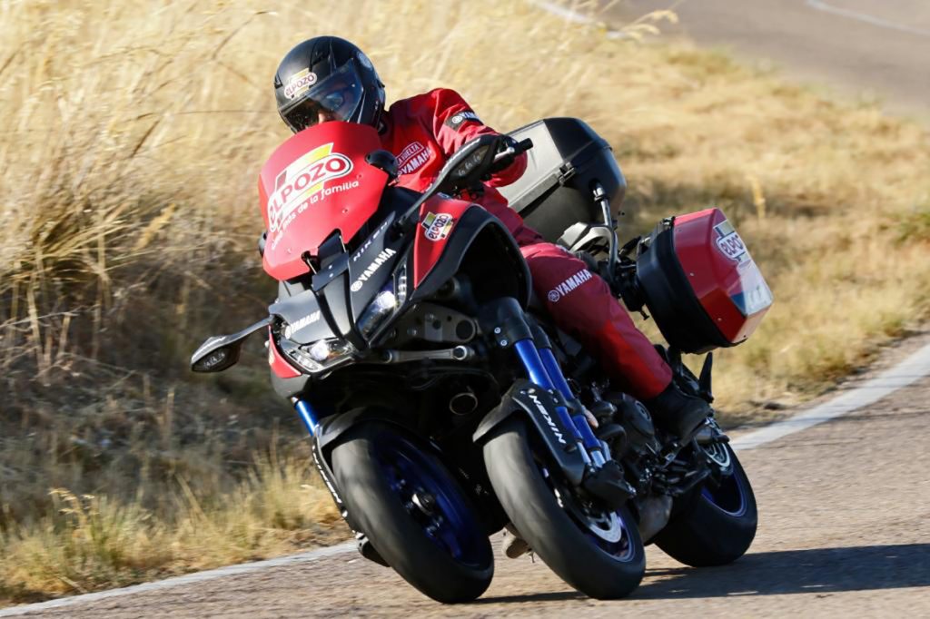 La Yamaha Niken sur La Vuelta Yamaha Niken