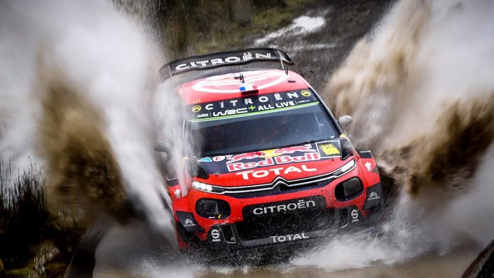 CITROËN EN EMBUSCADE SUR LE PODIUM AVEC OGIER-INGRASSIA