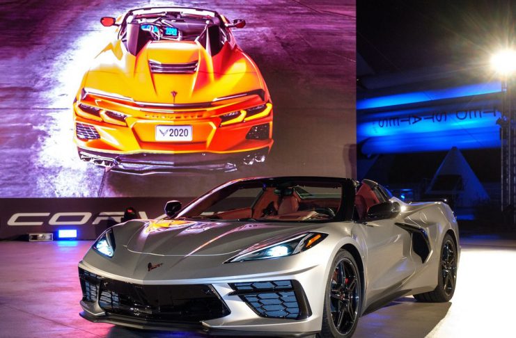 hevrolet-Corvette_C8_Stingray_Convertible-2020