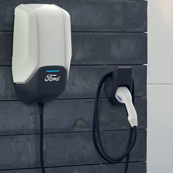 FORD DÉPLOIE LE PLUS IMPORTANT RÉSEAU DE RECHARGE DE VÉHICULES ÉLECTRIQUES EN AMÉRIQUE DU NORD