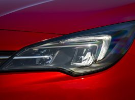 2019 Opel Astra mit LED