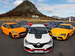 Renault MEGANE IV R.S. TROPHY-R