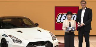 Nissan GT-R Nismo en LEGO