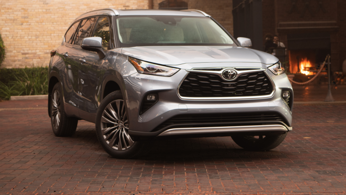 2020-Toyota-Highlander