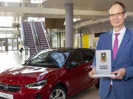 Opel-Lohscheller-Connected-Car-Award