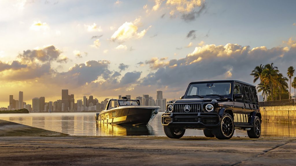 Première mondiale de la 12ème édition spéciale de Mercedes-AMG et Cigarette Racing