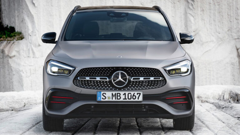 Mercedes-Benz GLA-2021