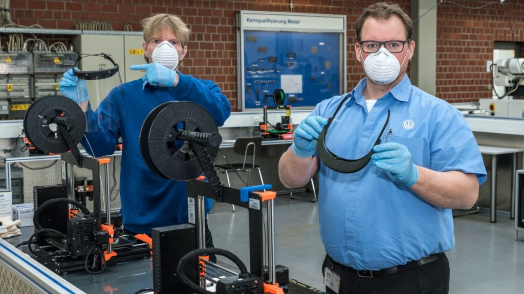 Coronavirus : Volkswagen utilise l’impression 3D pour produire des masques de protection Volkswagen Coronavirus