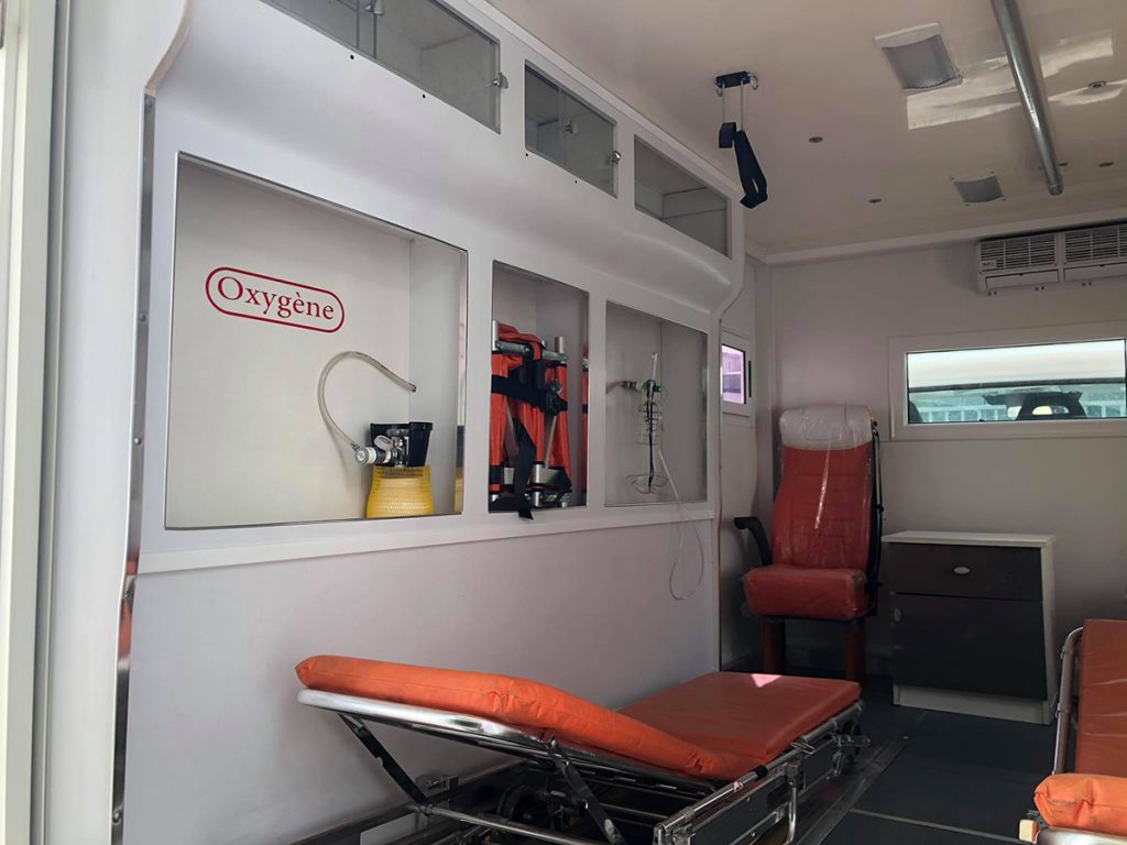 IVAL / IVECO - Livraison d’Ambulances à destination d’entreprises économiques et institutions partenaires
