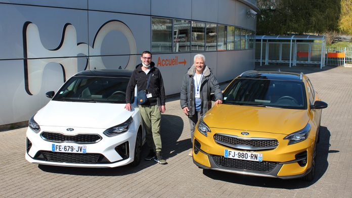 remise des clés au siège de Kia Motors France, à Rueil-Malmaison, de la flotte de véhicules destinée au Centre Hospitalier Stell de Rueil-Malmaison (92)