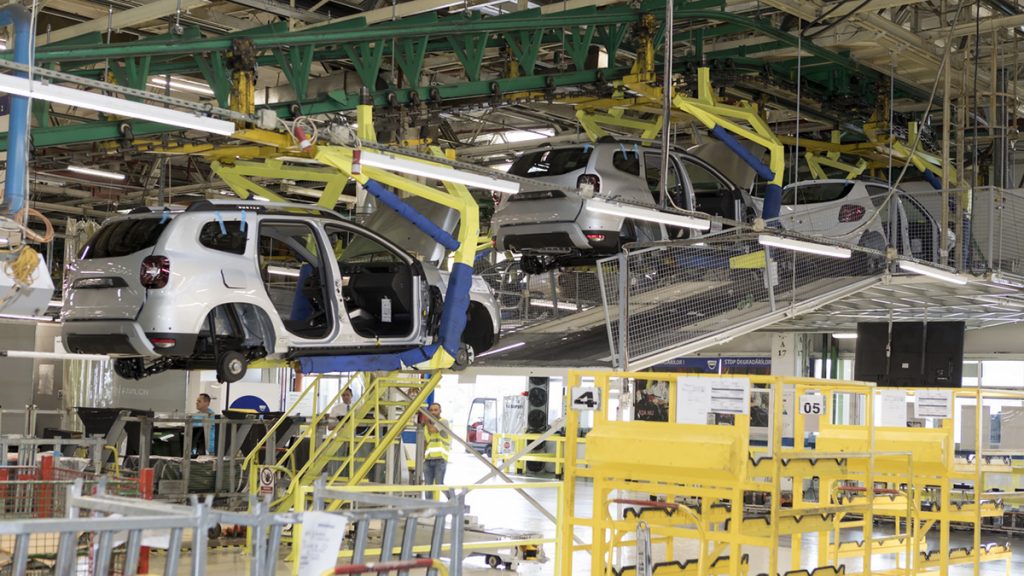 usine dacia roumanie