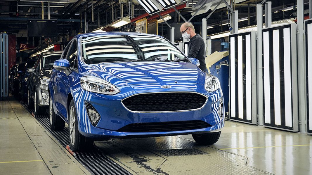 La production Ford redémarre en Europe au fur et à mesure du retour des employés