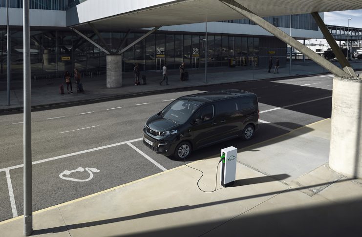 Peugeot e-Traveller