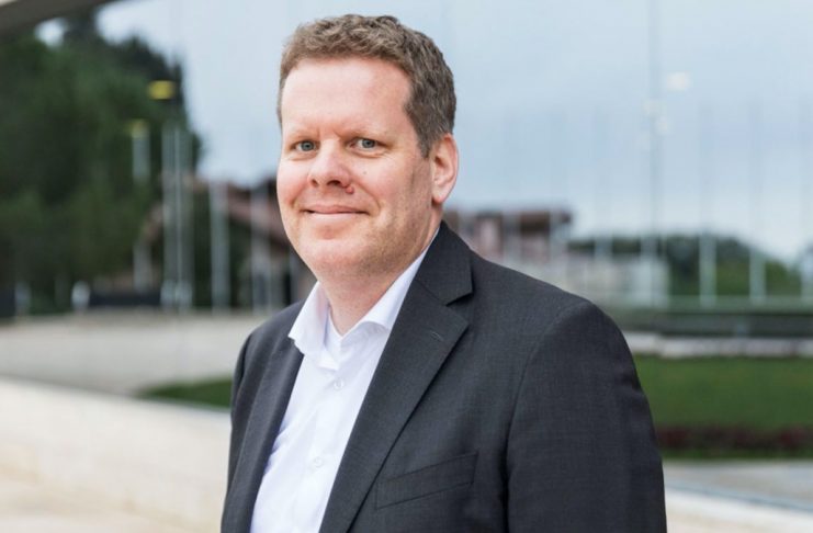 Professeur Dr. Carsten Intra