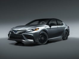 Toyota Camry XSE hybride 2021