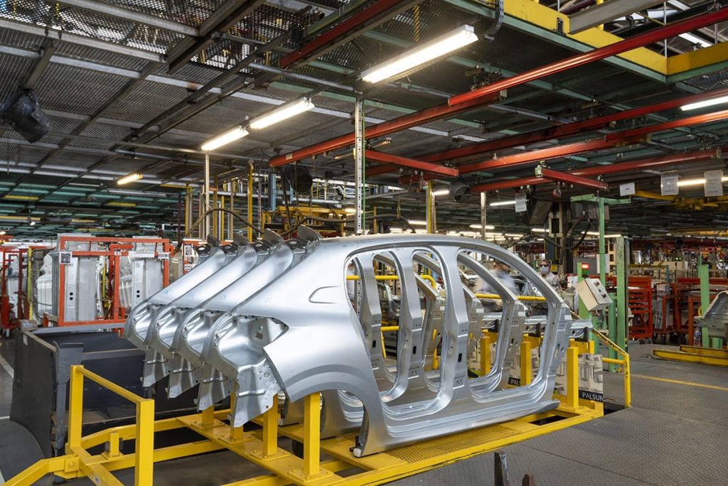 La production en série de la nouvelle PEUGEOT 208 à démarré à l’usine d'El Palomar en Argentine