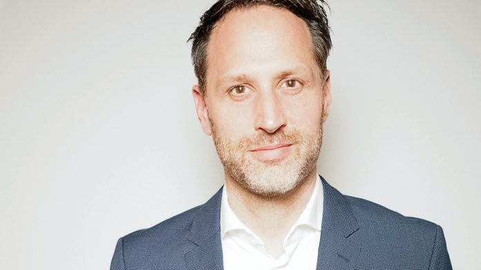 Stefan Voswinkel - responsable de la communication produit et technologique chez Volkswagen