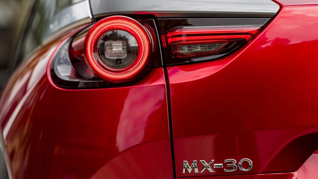 Mazda et les couleurs-l’art, depuis toujours, de mettre les formes en mouvement