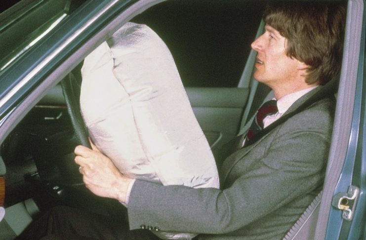 Mercedes-Benz - airbag