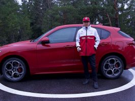 Kimi Raikkonen - Alfa Romeo Stelvio