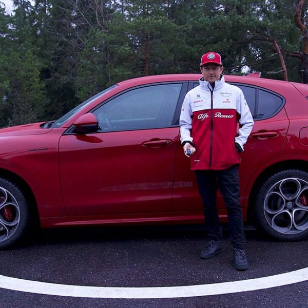 Kimi Raikkonen - Alfa Romeo Stelvio
