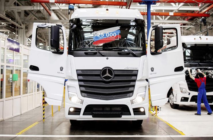 Le 25 000è camion Mercedes-Benz sorti des chaînes de l’usine d’assemblage Russe DK RUS de Naberezhnye Chelny (Tatarstan)