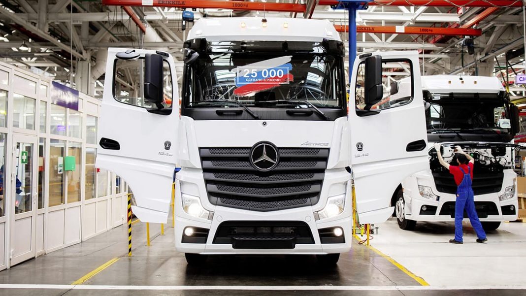 Le 25 000è camion Mercedes-Benz sorti des chaînes de l’usine d’assemblage Russe DK RUS de Naberezhnye Chelny (Tatarstan)