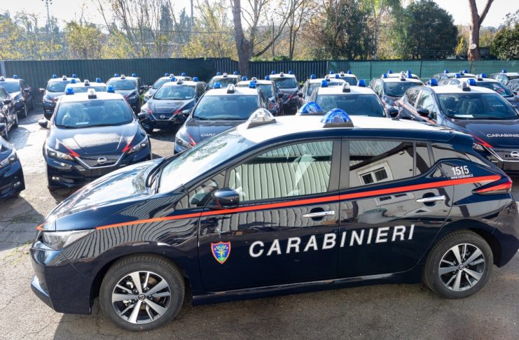 52 Nissan LEAF pour les Carabiniers