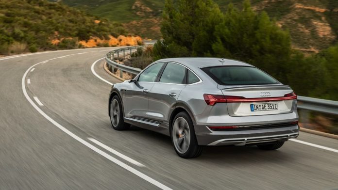 Audi e-tron Sport back