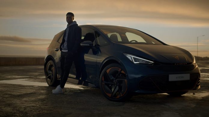 CUPRA et Ansu Fati du FC Barcelone Collaborent pour la campagne du nouvel an