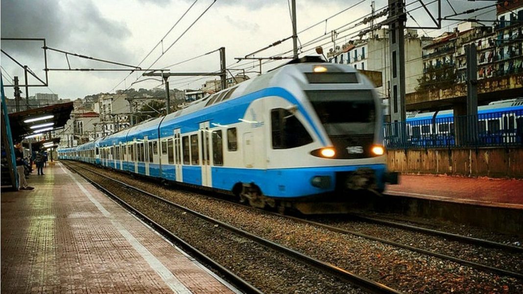 SNTF trains Alger