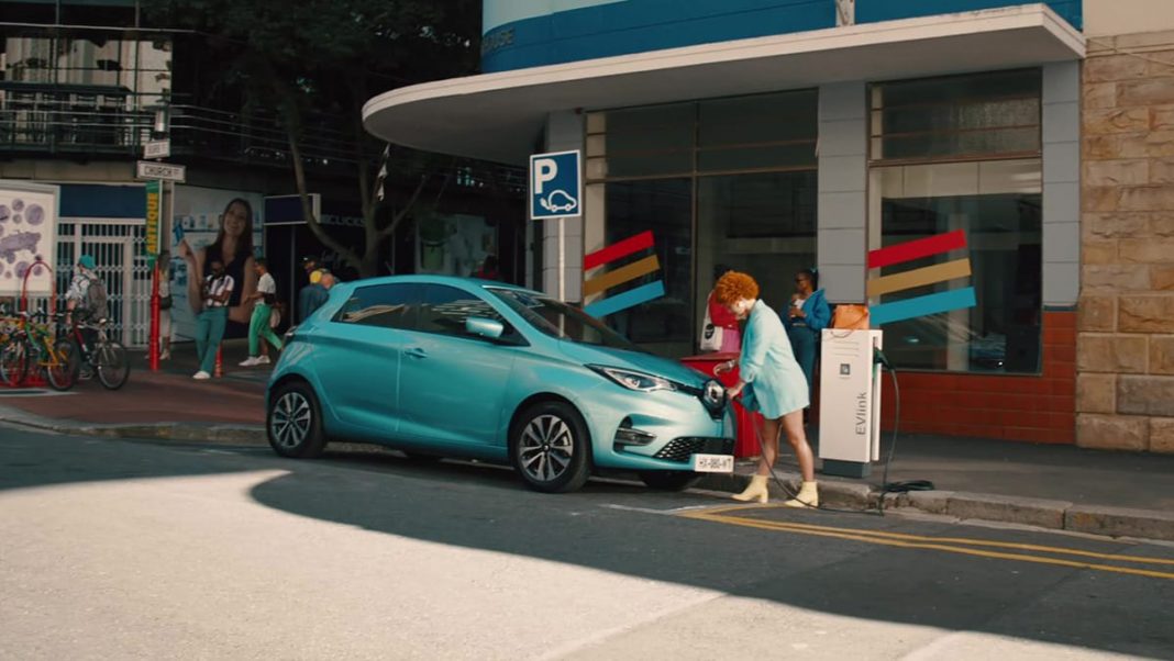 Campagne publicitaire Renault ZOE - The Chase & Leaving the nest