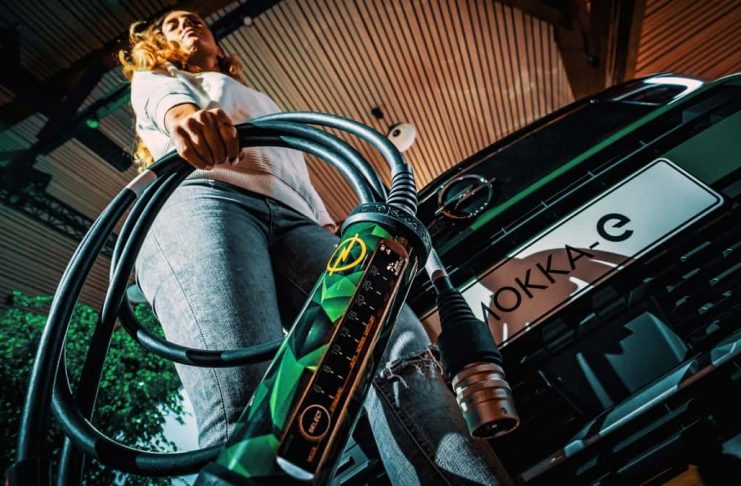 Opel Universal Charger