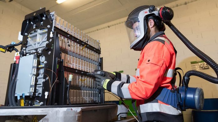 Groupe Renault, Veolia & Solvay s'unissent pour recycler les métaux des batteries électriques en fin de vie