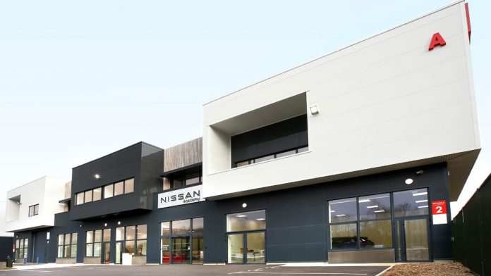 Nissan inaugure son nouveau centre de formation à Bois-d’Arcy