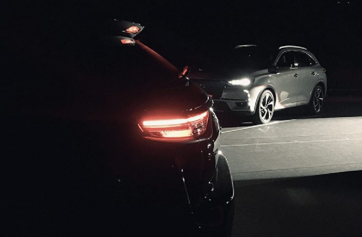 Première mondiale des DS 7 CROSSBACK E-TENSE et DS 3 CROSSBACK E-TENSE au tournage du défilé Coperni de la Paris Fashion Week