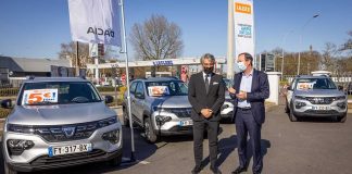 2021 - E.Leclerc Location accueille dans ses agences les premires Dacia Spring 100% lectriques (1)