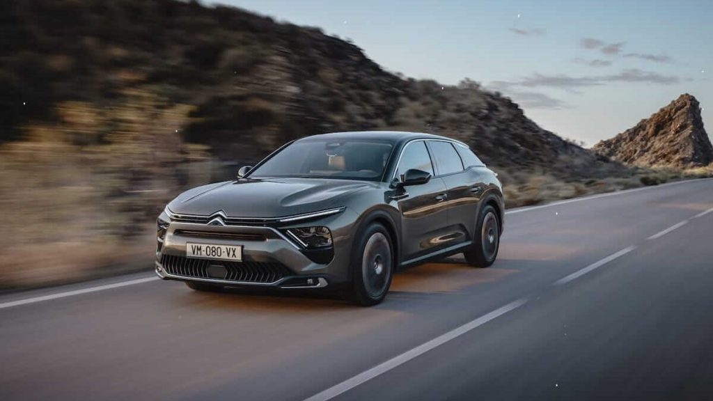 Citroën lève le voile sur C5 X Citroen C5 X 2021