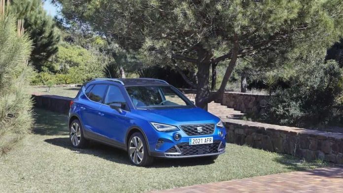 SEAT Arona FR