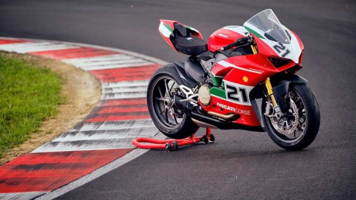 Ducati Panigale V2 Bayliss