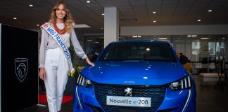 Miss France roule en PEUGEOT e-208