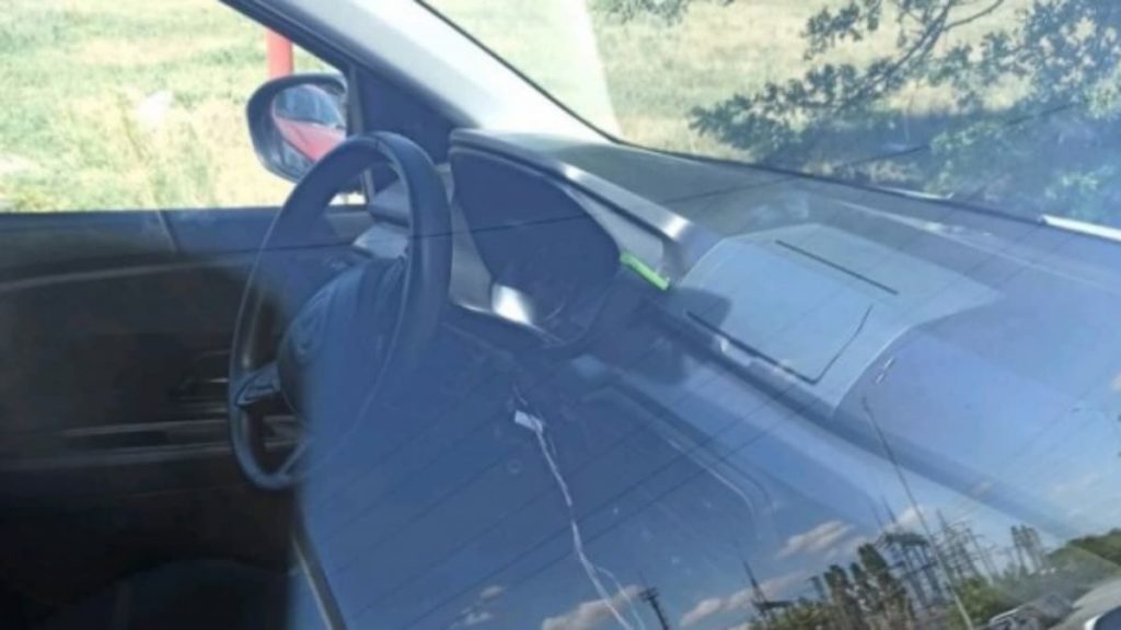 Renault Logan - crédit image groupe Lada Vesta FL - VKontakte